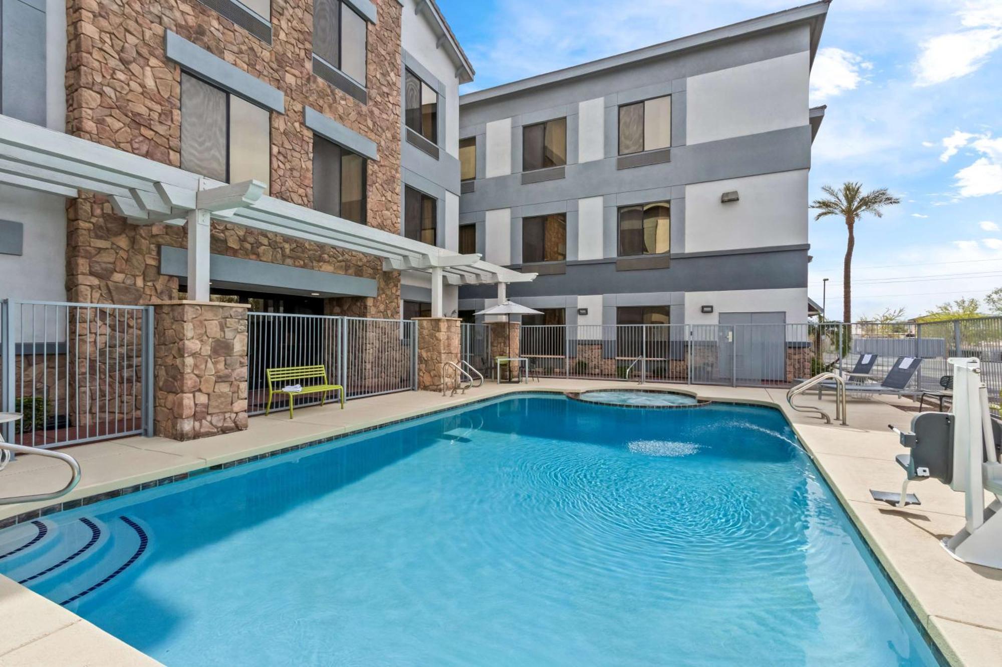 Spark By Hilton Phoenix East מסה מראה חיצוני תמונה